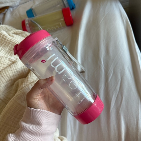 Teami Tea Tumbler Infuser Bottle pink - Picture 4 of 5